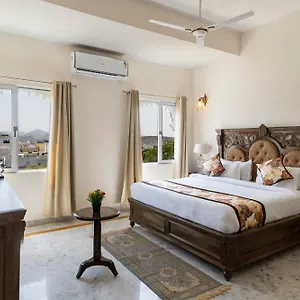 Hotel The Royal Courtyard, Udaipur