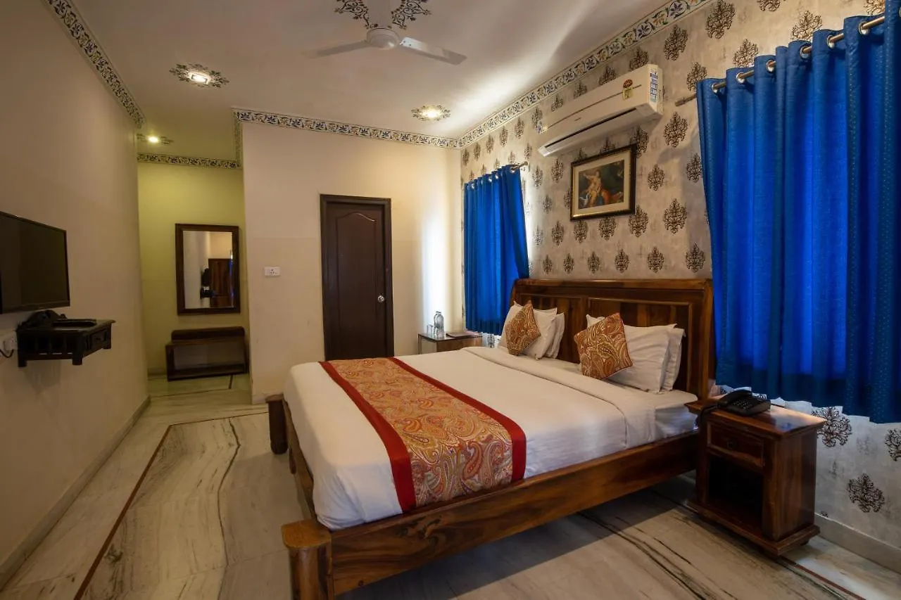 Hotel Royal Pratap Niwas Udaipur India