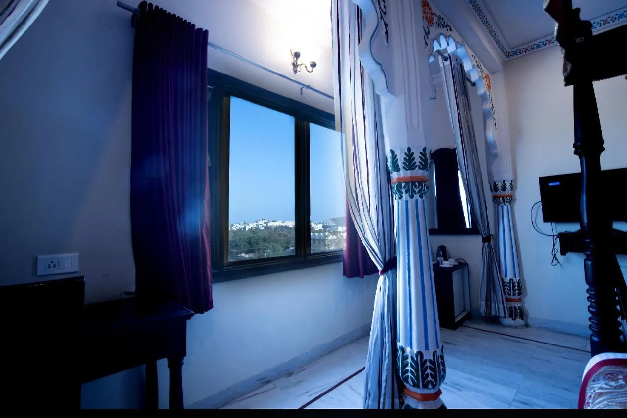 Hotel Royal Pratap Niwas Udaipur