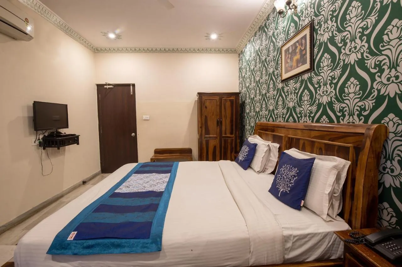 Hotel Royal Pratap Niwas Udaipur