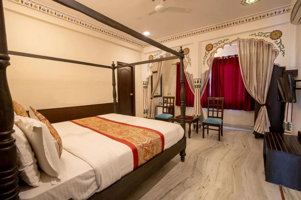 Hotel Royal Pratap Niwas Udaipur