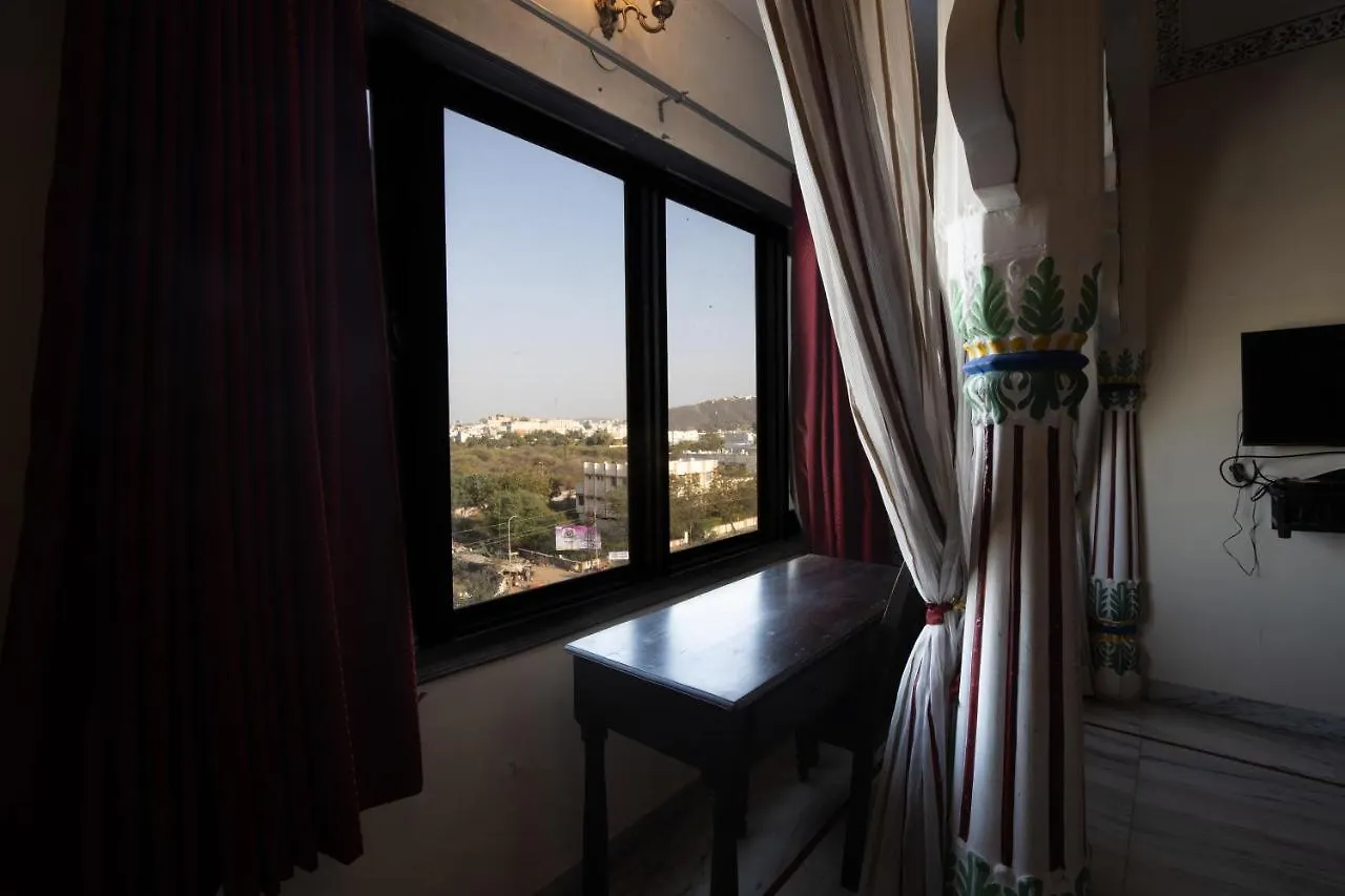 Hotel Royal Pratap Niwas Udaipur