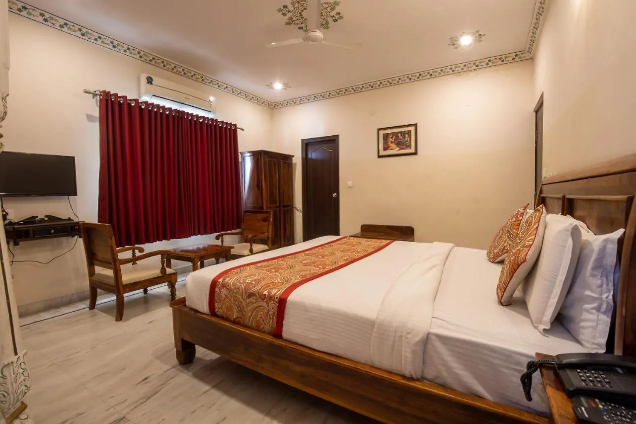 Hotel Royal Pratap Niwas Udaipur
